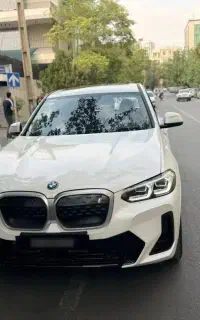 BMW IX3 LEADING