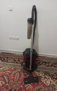 جاروبرقی سالم و تمیز