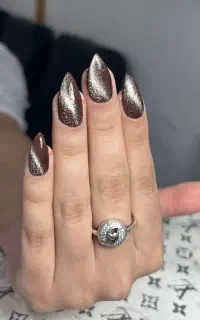 کاشت ناخن ۴۰۰ کاشت مژه هیدن ۲۵۰