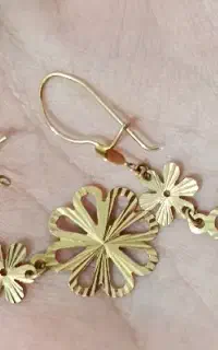 گوشواره طلا شکسته