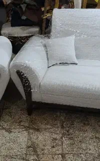 نیرو جوان جهت کار تعمیرات مبل کمالی