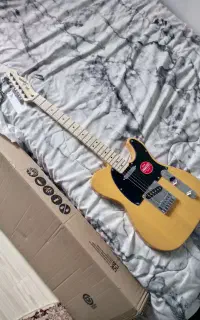 گیتار الکتریک فندر Squire Sonic (آکبند با فاکتور)