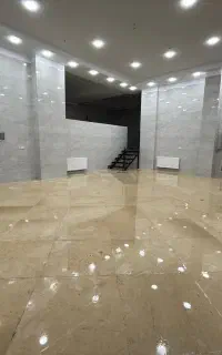 سه دهنه مغازه در بهترین لوکیشن باغ خزانه