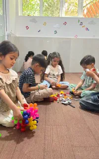 مهد زبان و پیش دبستانی