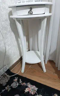 میزتلفن و تلفن  مدل سلطنتی