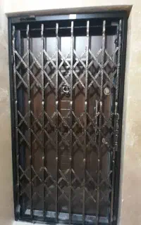 حفاظ درب ضد سرقت اکاردیونی و  نرده در