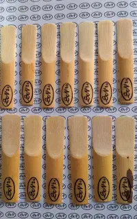 فروش انواع قمیش.برچسب.تامپون و میکروفن سازهای بادی