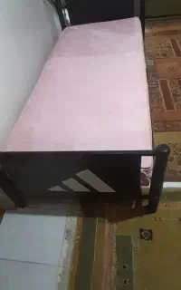 تختخواب یک نفره همراه تشک طبی فنری