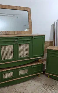 رنگ سبز پسته ای /کنسول صفر تاصد صنایع چوبی /*