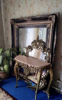 آینه چوبی سلطنتی