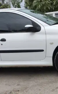 ماشین 206 sd v8 سالم