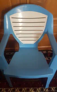 صندلی پلاستیکی