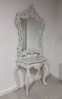 آینه و کنسول مدرن