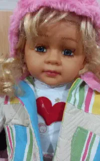 عروسک دختر زیبا