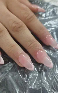 کاشت ناخن  ۳۰۰