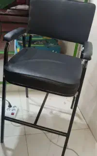 صندلی وچهارپایه