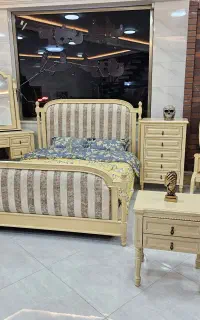 استخدام فروشنده خانم یا آقا