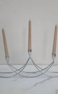 شمعدان و مجسمه