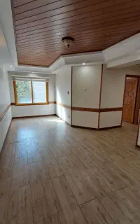 ۷۰ متر /ساختمان پزشکان/ بر ولیعصر  / فول امکانات
