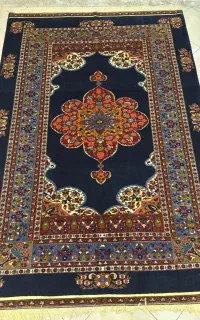 فرش دستبافت6متری قشقایی زمینه سرمه ای/اقساط