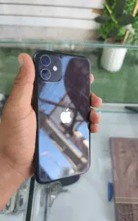 ایفون ۱۱ نرمال
