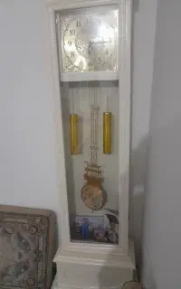 ساعت ایستاده