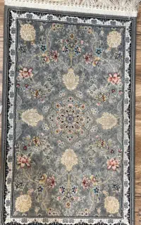 دوعدد‌پادری طوسی زیبا