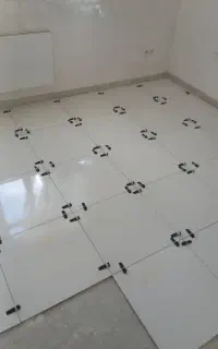کاشی کاری،سرامیک کاری،کاشیکاری،بین کابینت،چسب کاشی