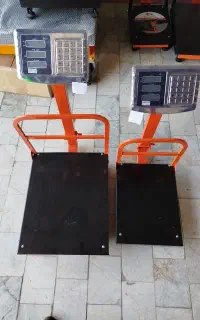 ترازو۱۰۰و۱۵۰و۲۰۰و ۳۵۰ کیلویی شارژی (نمایندگی محک)