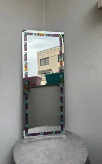 آینه بدون قاب