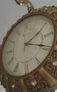 ساعت دیواری