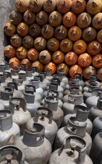 تعویض انواع کپسول گاز پر با خالی تحویل درب منزل