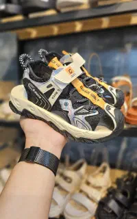 صندل جی داگ بچگانه مشکی سفید کرم