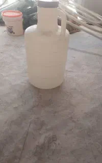 دو ظرف ترشی