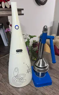 ابمیوه دستی و جارو شارژی و کلی لوازم دیگر