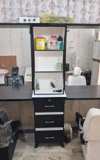دکوری ارایشگاه