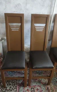 چهار عدد صندلی
