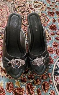 صندل زنانه سایز ۳۸ در حد نو