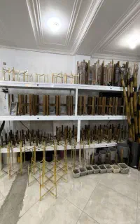 انواع ست چهار پایه چوبی و طلایی مخصوص گلدان