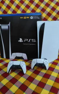 پلی استیشن 5 دو دسته اصلی با بهترین بازی ها ps5