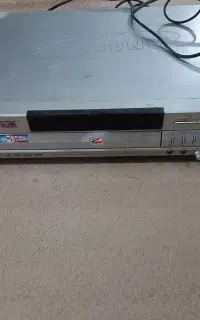 ویدئو فیلم وسی دی خو