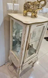 بوفه شیشه ای