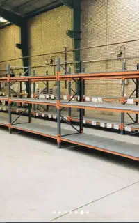 بیست و سه تن قفسه سوله