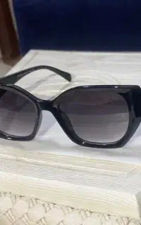 عینک پرادا
