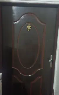 درب ورودی اصلی آپارتمان کامل