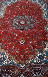 یک تخته فرش ۶ متری