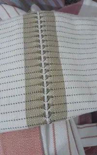 حوله حمام وپارچه دست بافت