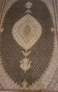 دو عدد فرش دست باف ۹و ۶متری