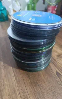 تعدادی cd