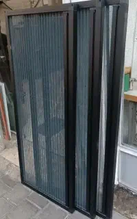 توری پلیسه پنجره دوجداره شیشه دوجداره تعمیرات
